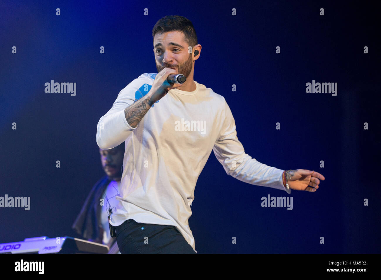 Madison, Wisconsin, USA. Jan 31, 2017. Musicien JON BELLION effectue au cours de la tournée d'émotionnel tour à l'Alliant Energy Center à Madison, Wisconsin Crédit : Daniel DeSlover/ZUMA/Alamy Fil Live News Banque D'Images