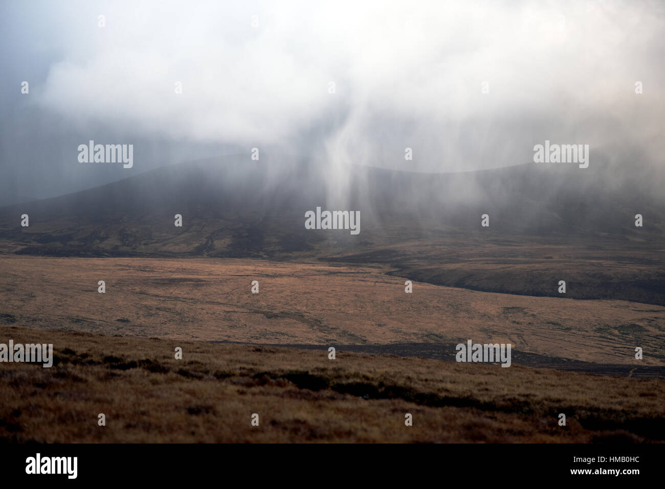 Rupture de météo Wicklow Mountains - Irlande Banque D'Images