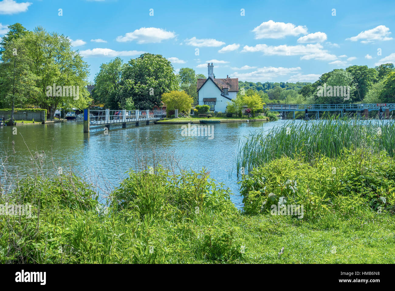 Tamise à Goring On Thames Oxfordshire UK Banque D'Images