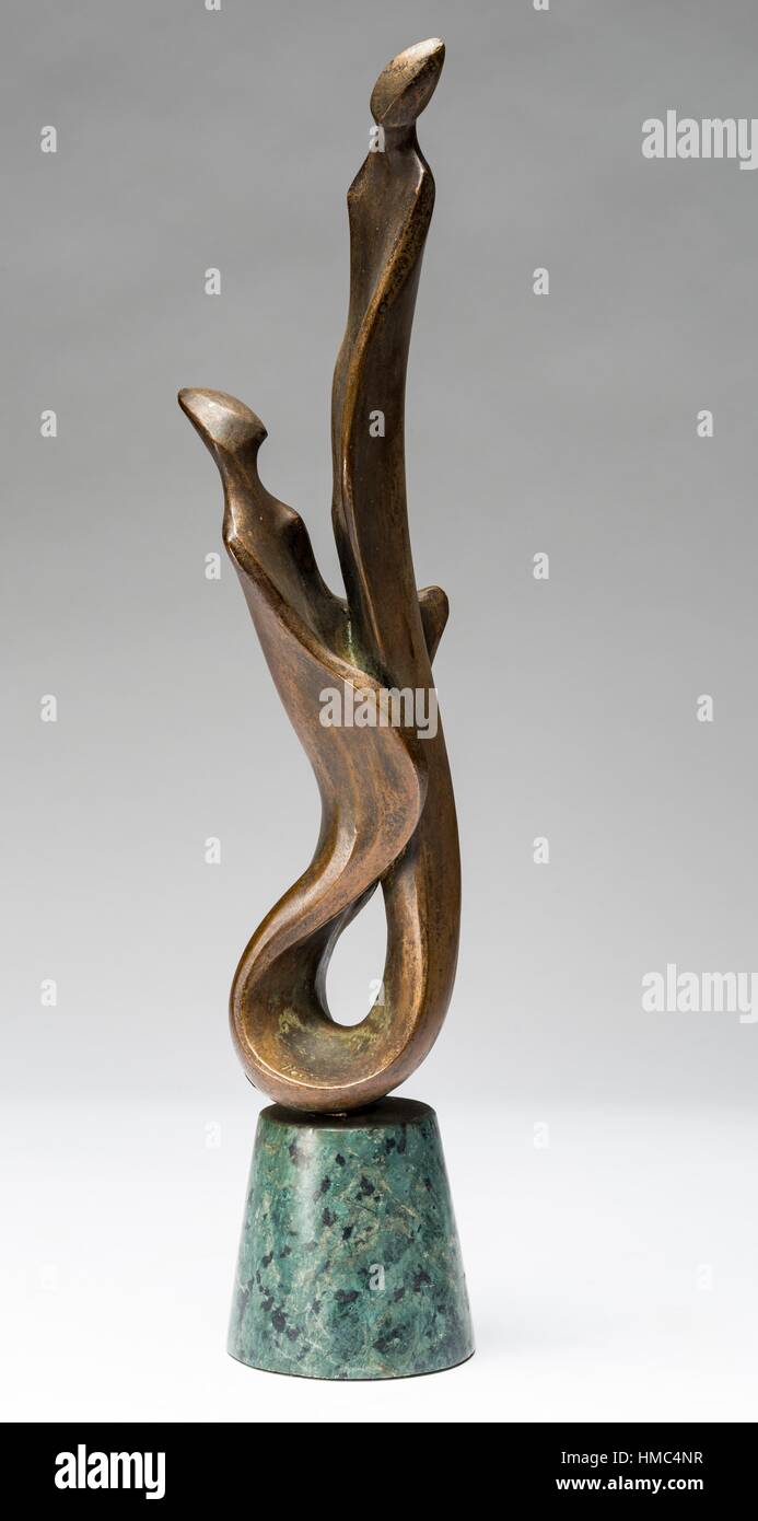 Couple de flamme, sculpture en bronze avec piédestal de granit par le sculpteur  français Jean Henninger Photo Stock - Alamy