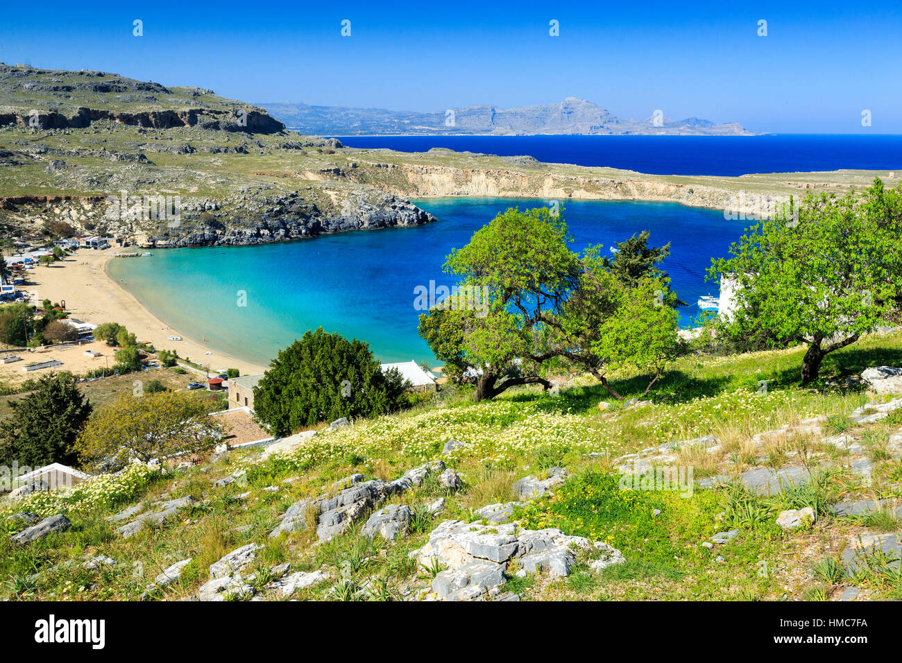 Plage de Megali Paralia, Lindos, Rhodes, Grèce Banque D'Images