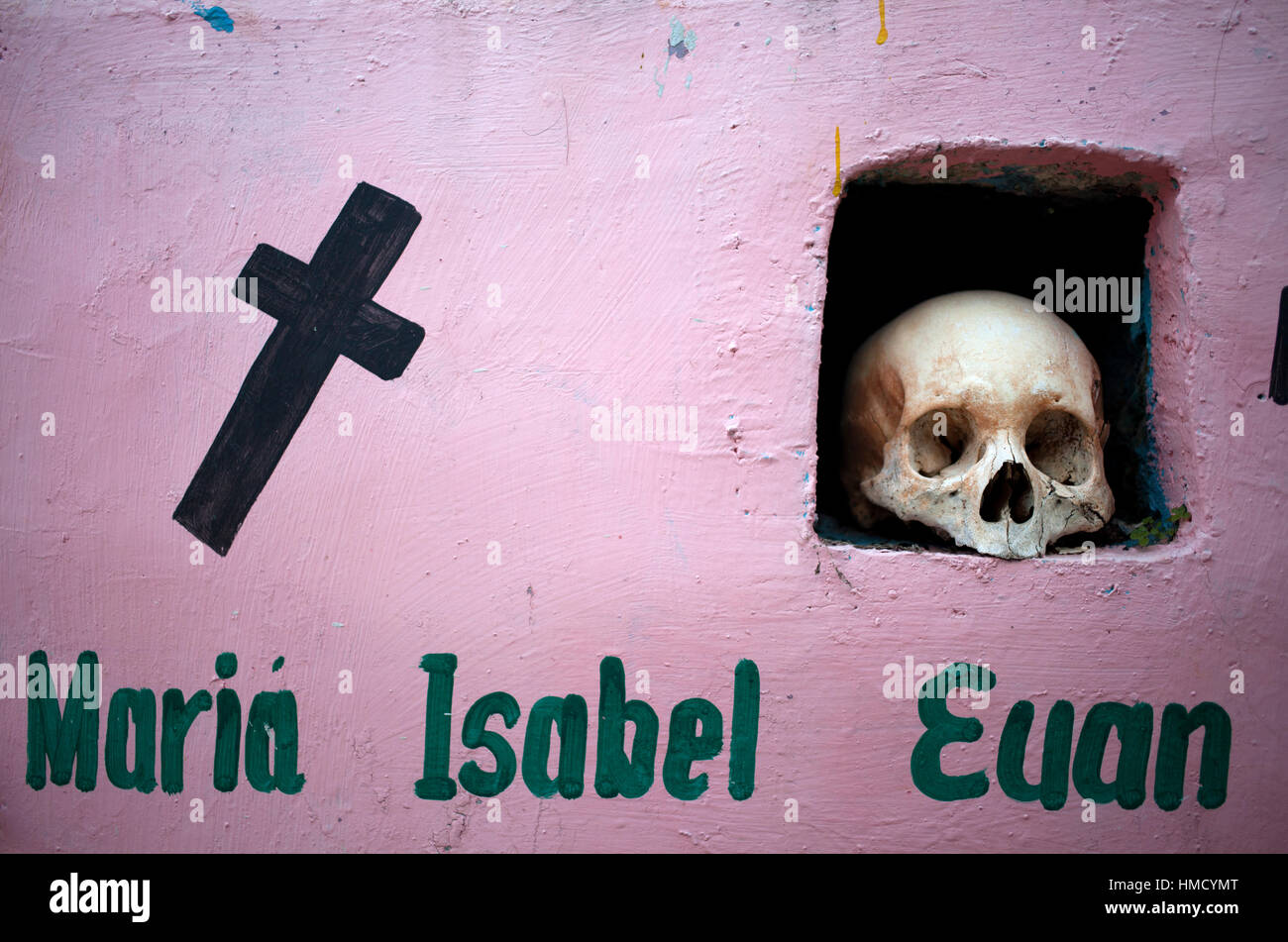 Un crâne s'affiche dans le village de Maya, Hecelchakan Pomuch, Campeche, Yucatan La péninsule, le 30 octobre 2016, dans le cadre de la Journée des morts celebratio Banque D'Images
