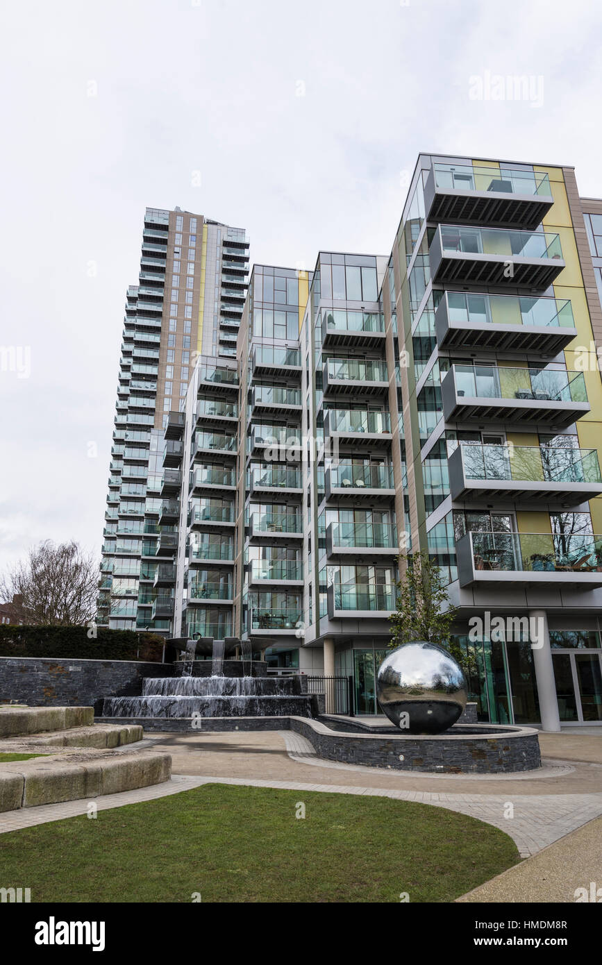 Woodberry Down, nouveaux appartements à Finsbury Park, London Borough of Hackney, Londres, Angleterre, RU Banque D'Images