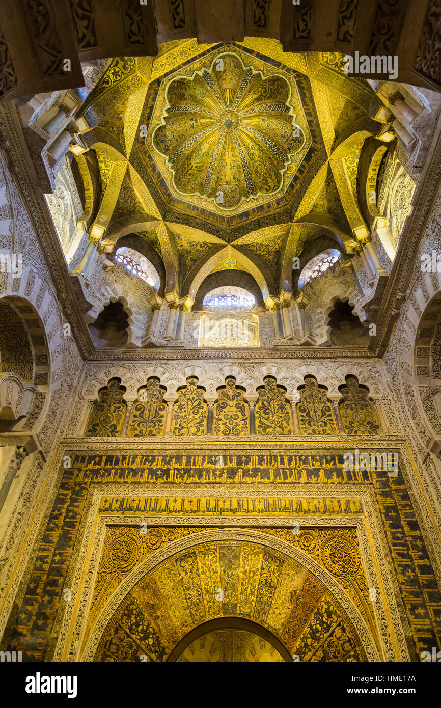 Cordoba Cordoba, Province, Andalusia, Spain. Au-dessus du mihrab de décoration de la Mezquita, la Grande Mosquée. Aussi connu comme la mosquée-cathédrale. L Banque D'Images