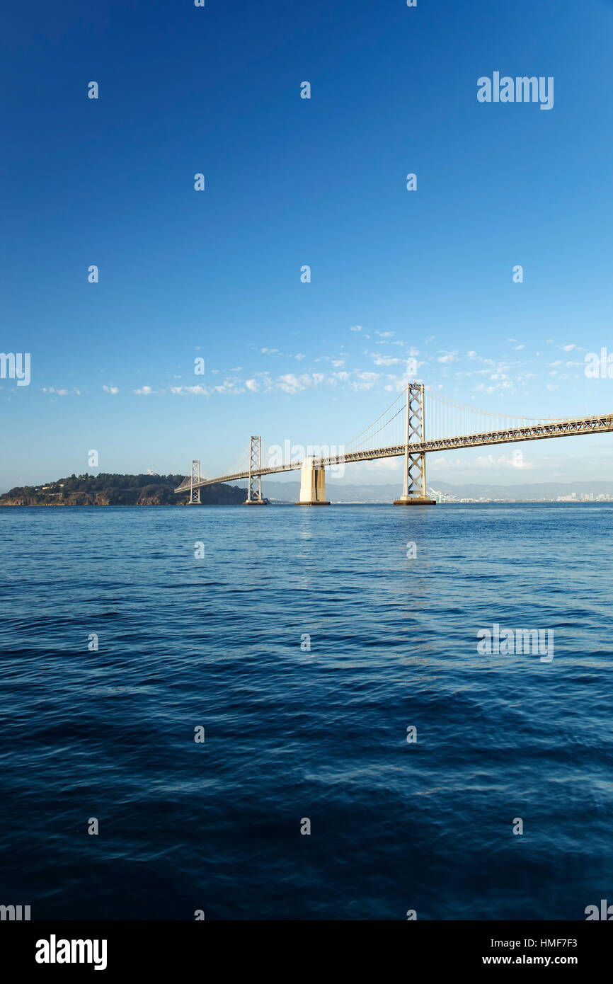 L'île au trésor et San Francisco-Oakland Bay Bridge, San Francisco, California USA Banque D'Images