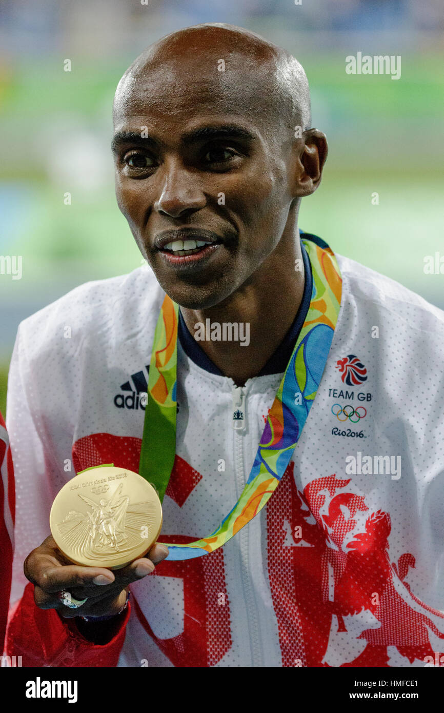 Rio de Janeiro, Brésil. 13 août 2016. Mo Farah (GBR) remporte la médaille d'or chez les hommes 10 000 m au Jeux Olympiques d'été 2016. ©PAUL J. Sutton/PCN Banque D'Images
