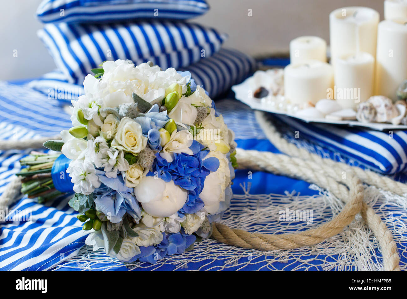 Arrangement de fleurs bouquet de mariage sein rope Banque D'Images