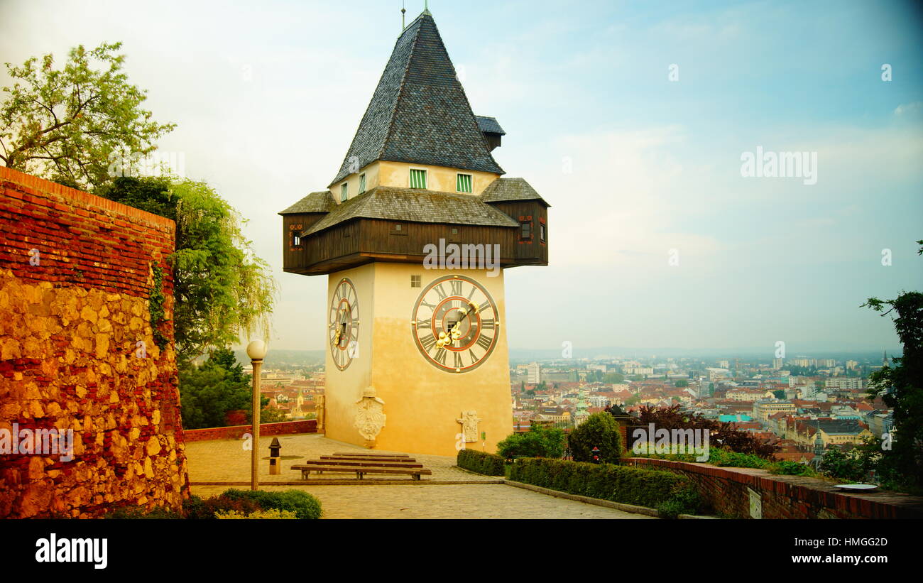 Ville horloge Uhrturm tour à Graz, Autriche Banque D'Images