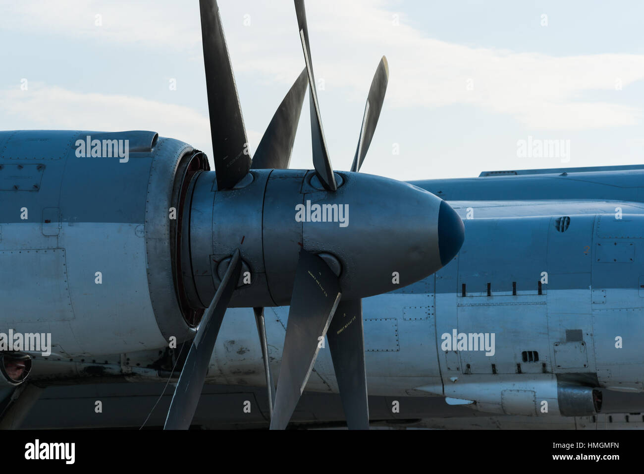 Moscou, Russie - le 26 août 2015 : 12e Salon International de l'aviation et l'Espace Salon MAKS 2015. Tupolev TU95MS (ours) turbopropulseur bombardier stratégique. Banque D'Images