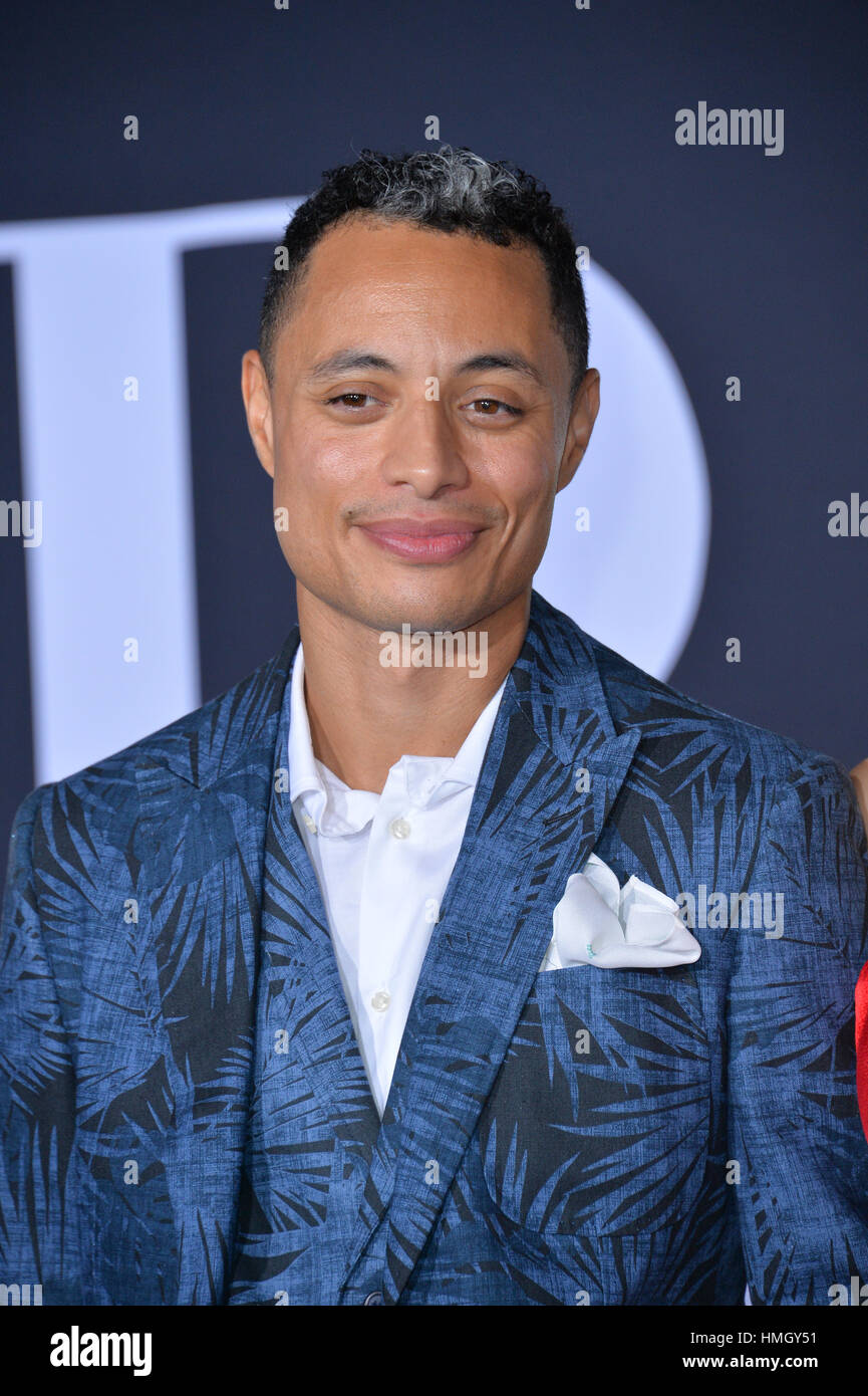 Los Angeles Californie Usa 2 Fevrier 2017 Singer Jose James A La Premiere De Cinquante Nuances Plus Sombres Au Theatre A L Ace Hotel Los Angeles Credit Sarah Stewart Alamy Live News Photo