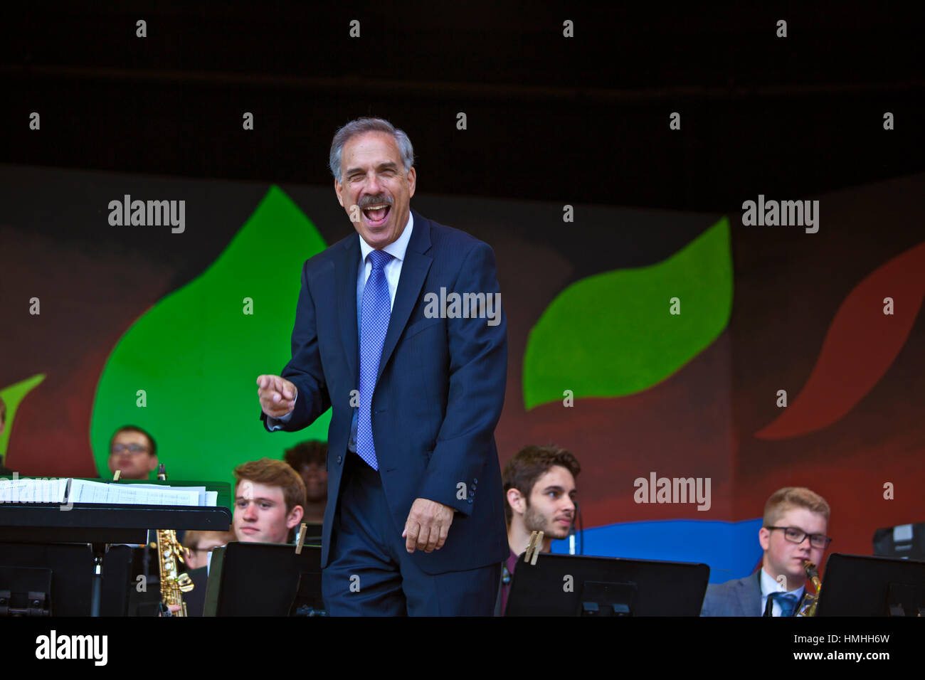 La prochaine génération Jazz Orchestra dirigé par Paul CANTOS AU 59ème festival de jazz de Monterey, Californie Banque D'Images
