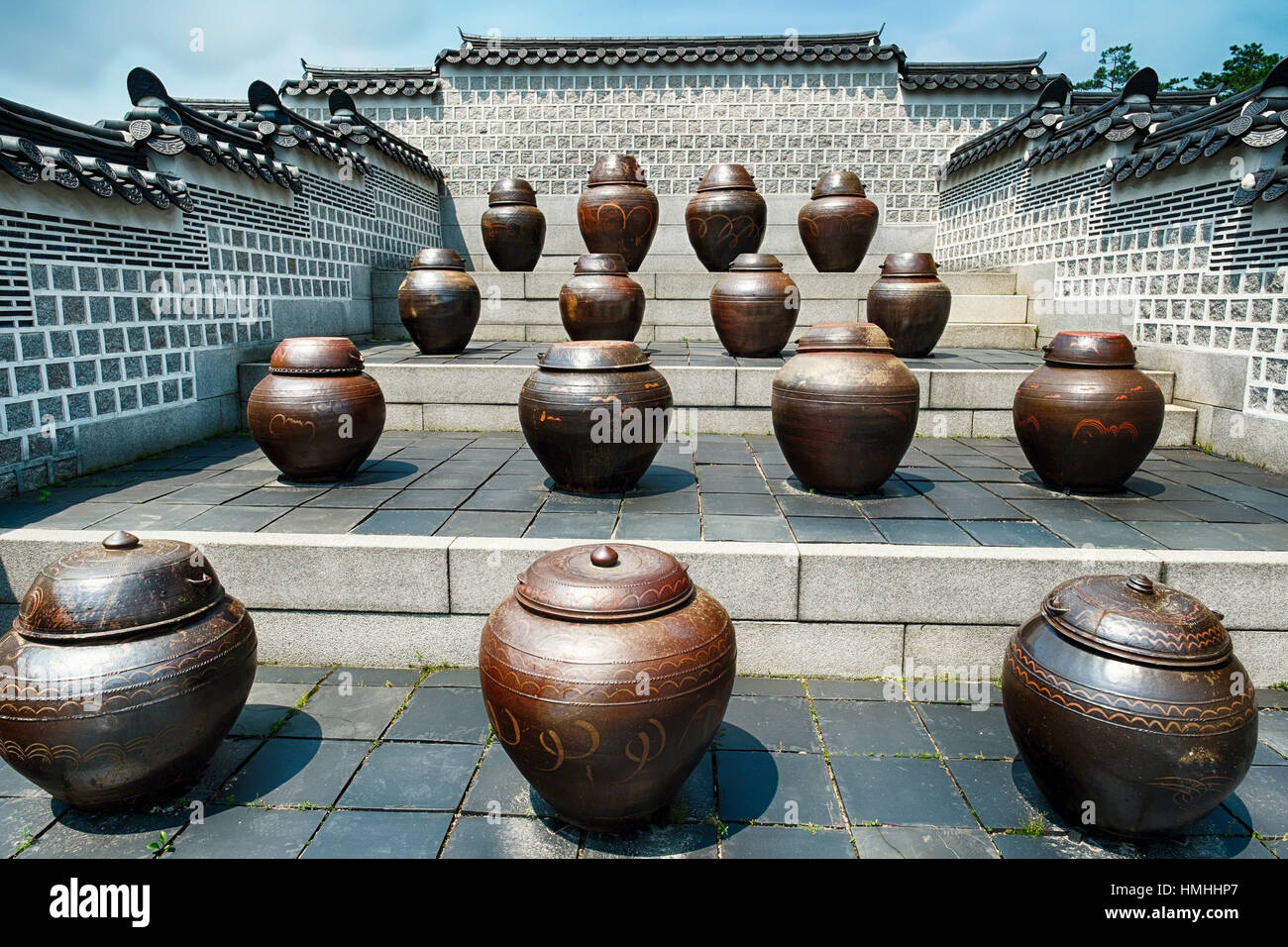 De grandes jarres d'argile en fermentation à Jango Gyeongbokgung Palace Banque D'Images