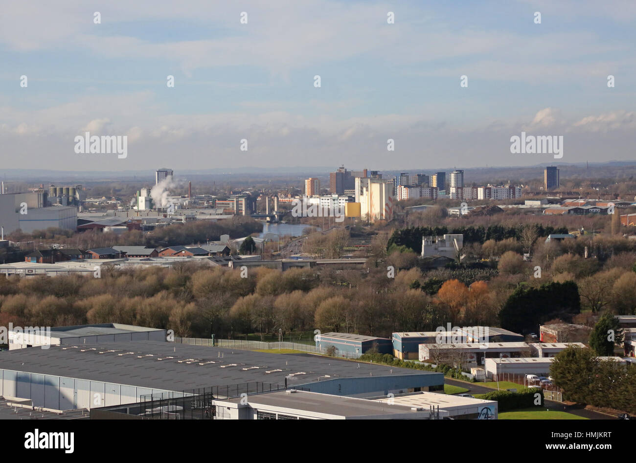 Vue de haut niveau d'Eccles centre ville, près de Manchester, Royaume-Uni. Prises de Salford Quays. Banque D'Images