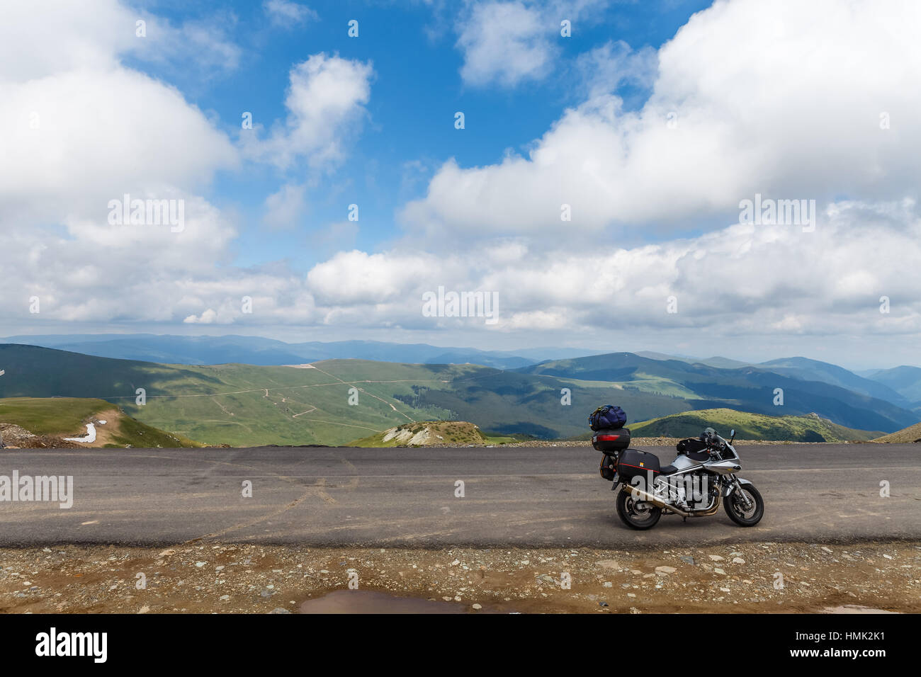 Chaîne des Carpates, Roumanie 22 Juin 2014 : voyage en moto Banque D'Images