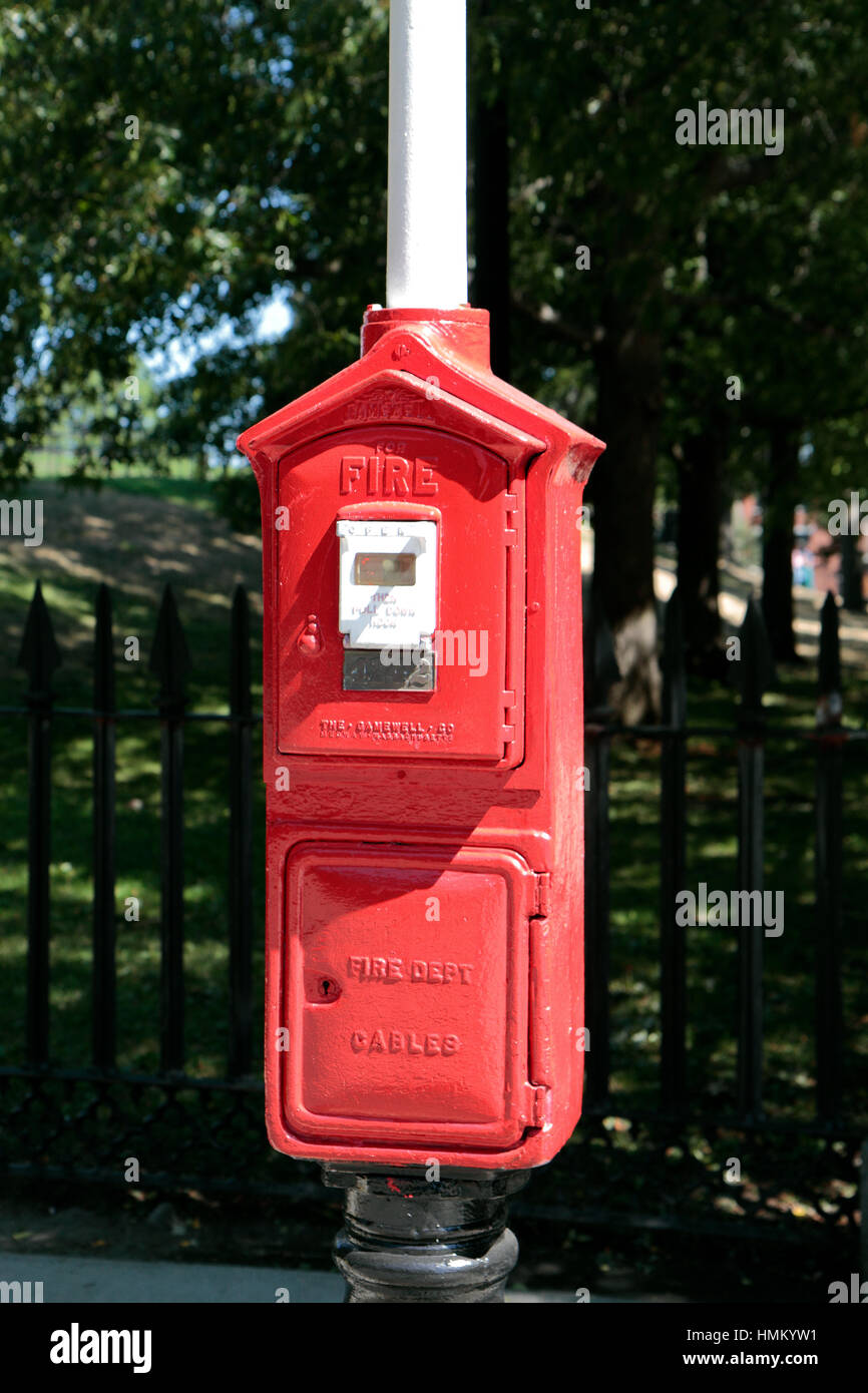 Un service d'incendie de Gamewell call box à Boston, Massachusetts, United States. Banque D'Images