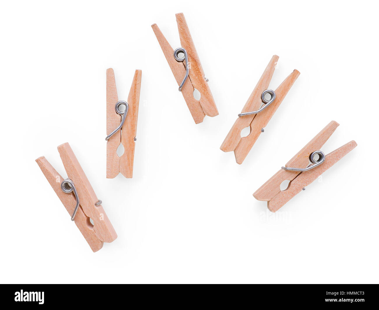 Pinces à linge en bois de groupe isolated on white with clipping path Banque D'Images