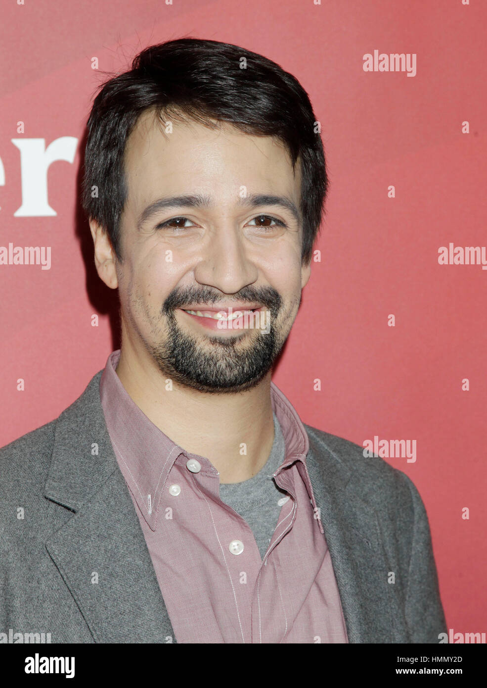 Lin-Manuel Miranda arrive à l'NBCUniversal TCA Press Tour le 6 janvier 2013, à Pasadena, en Californie. Photo par Francis Specker Banque D'Images