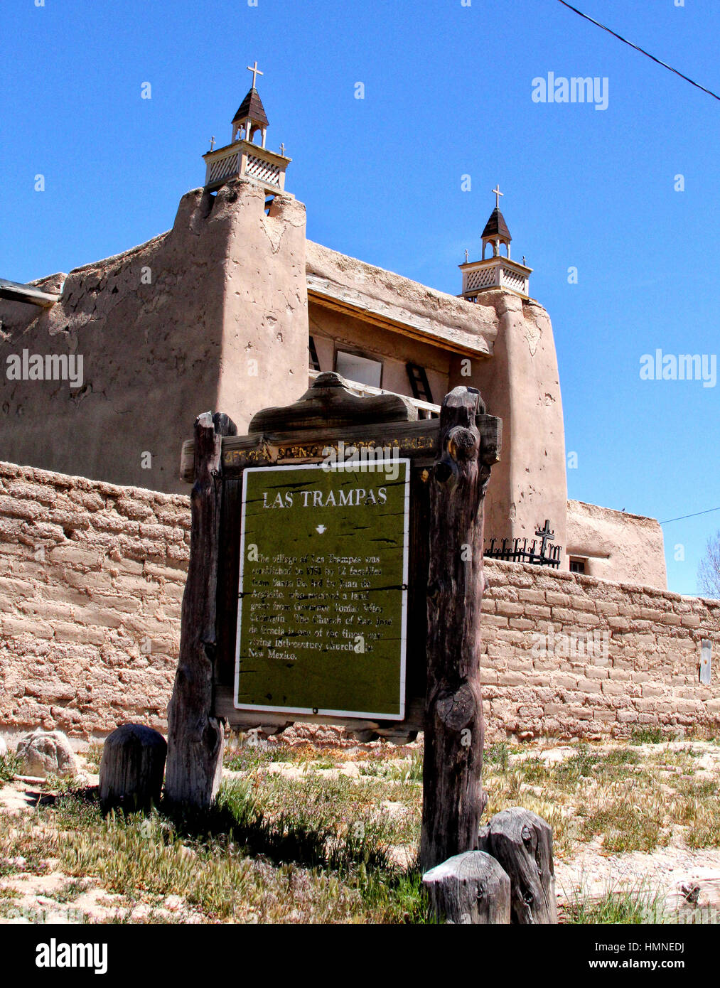 Las Trampas est une d'une série de villages qui s'asseoir sur la pittoresque route élevée (76 NM) entre Santa Fe et Taos.Aujourd'hui, le quartier historique de Las Trampas Banque D'Images