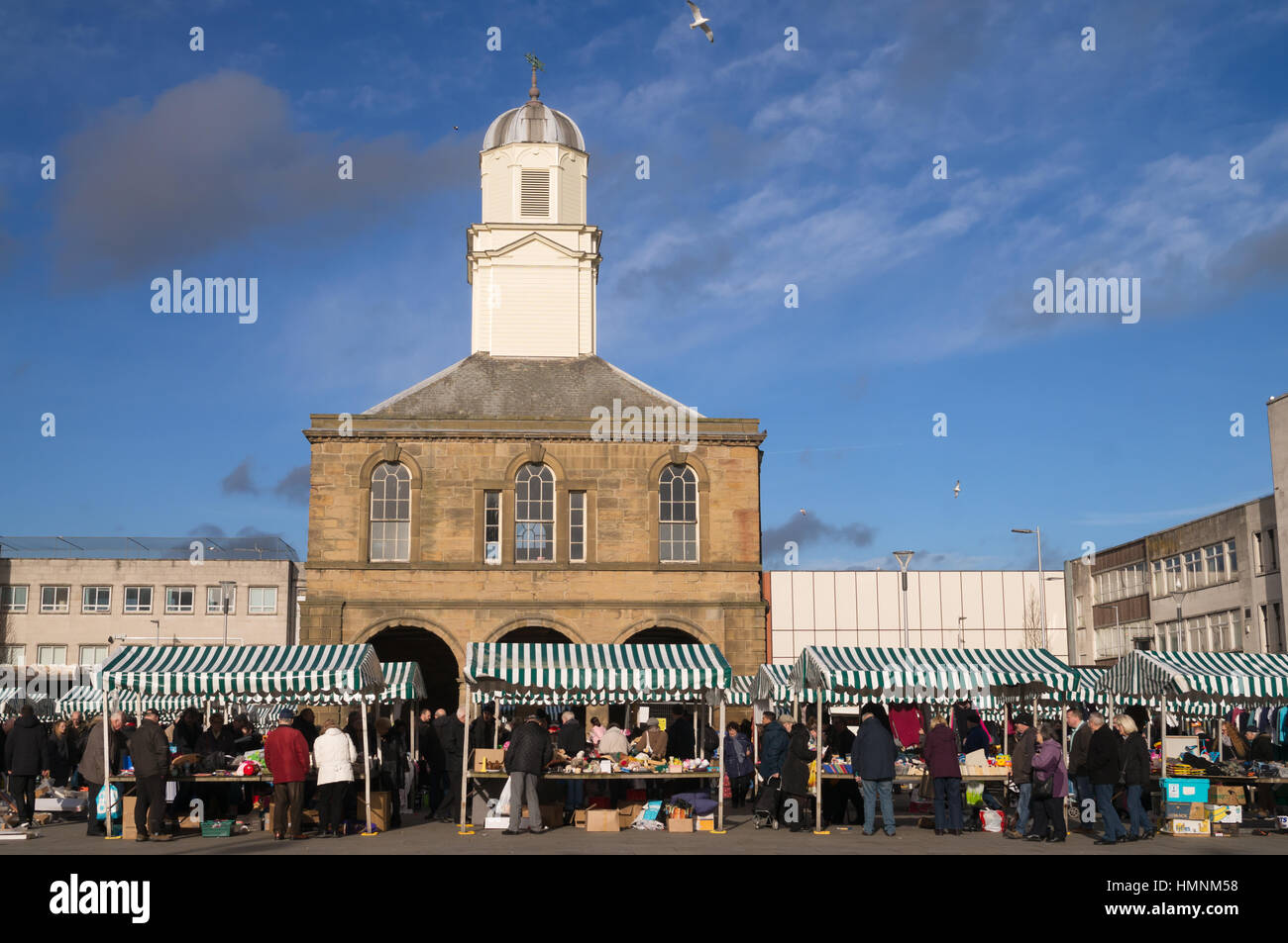 L'ancien hôtel de ville et marché plein air, à l'intérieur de South Shields place du marché, Angleterre du Nord-Est, Royaume-Uni Banque D'Images