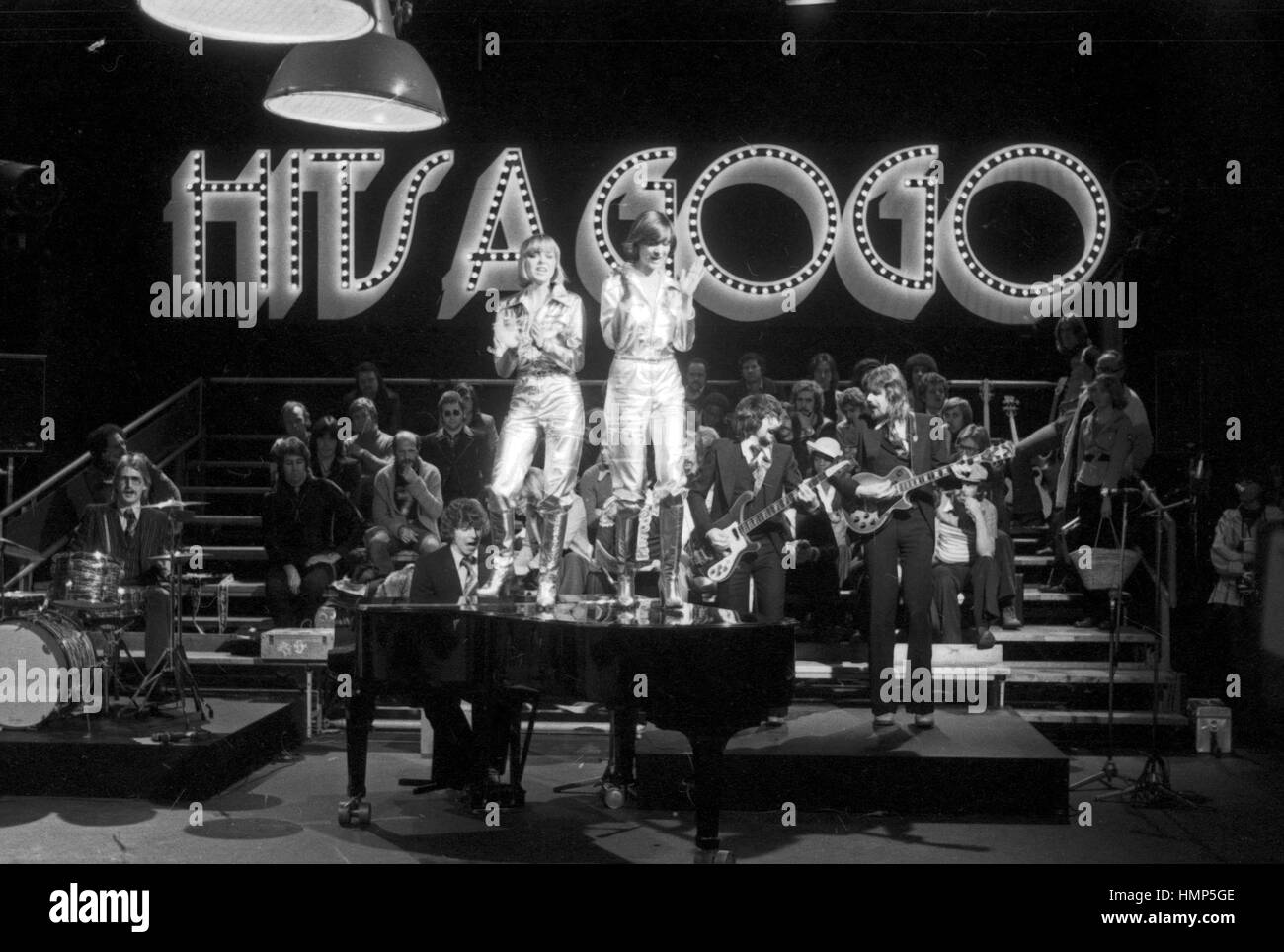 Hits un gogo, Musikshow, Deutschland 1976, Regie : Sigmar Börner, Stargast Mädchenband : die 'Enseigner' Inn Banque D'Images