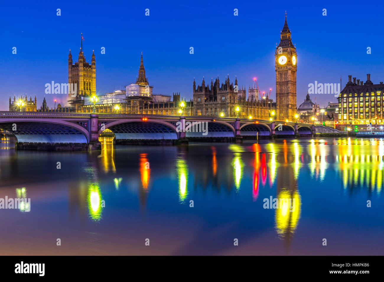 Accès aux Big Ben, la Chambre du Parlement et le pont de Westminster, London, UK Banque D'Images