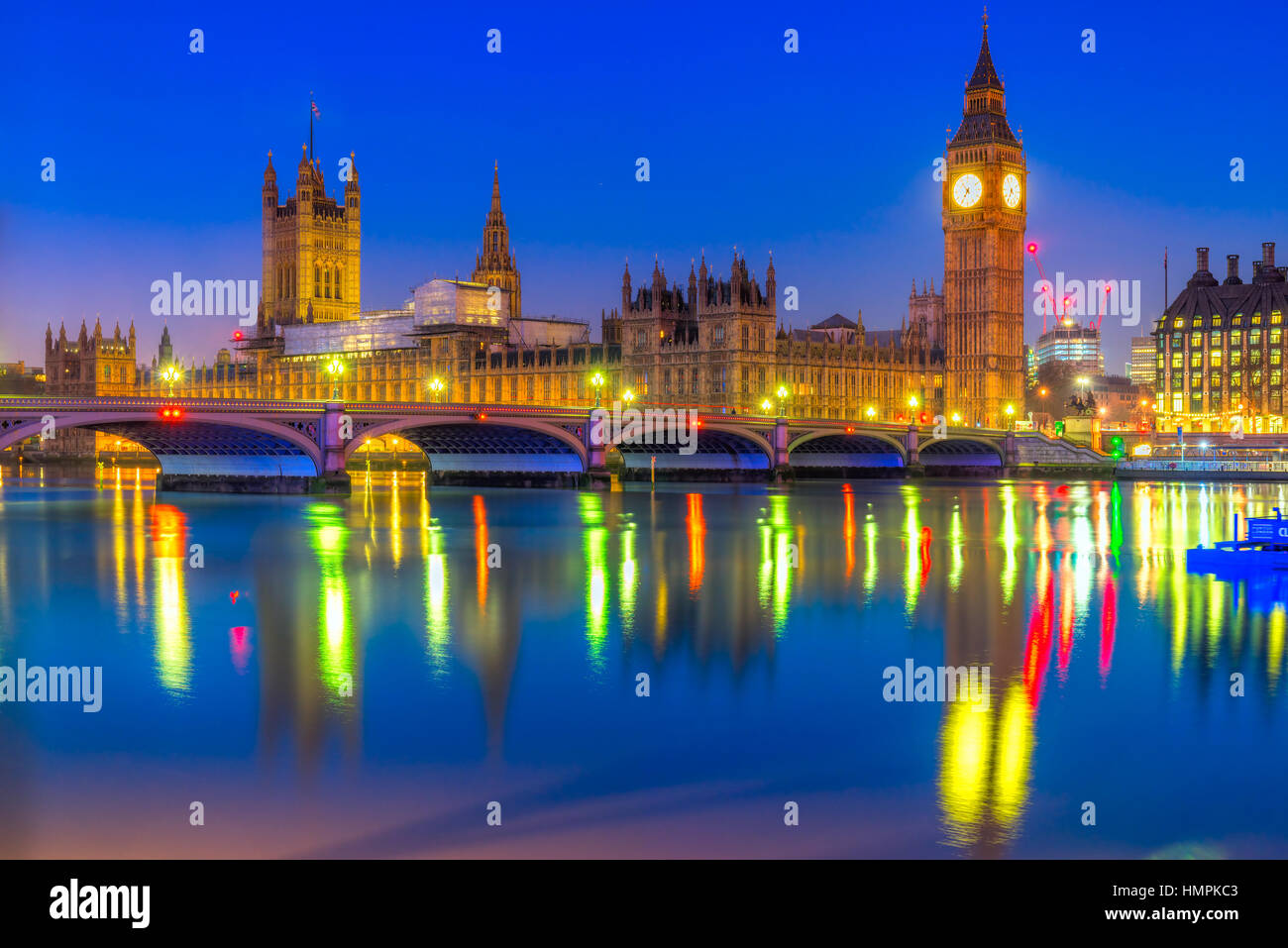 Accès aux Big Ben, la Chambre du Parlement et le pont de Westminster, London, UK Banque D'Images