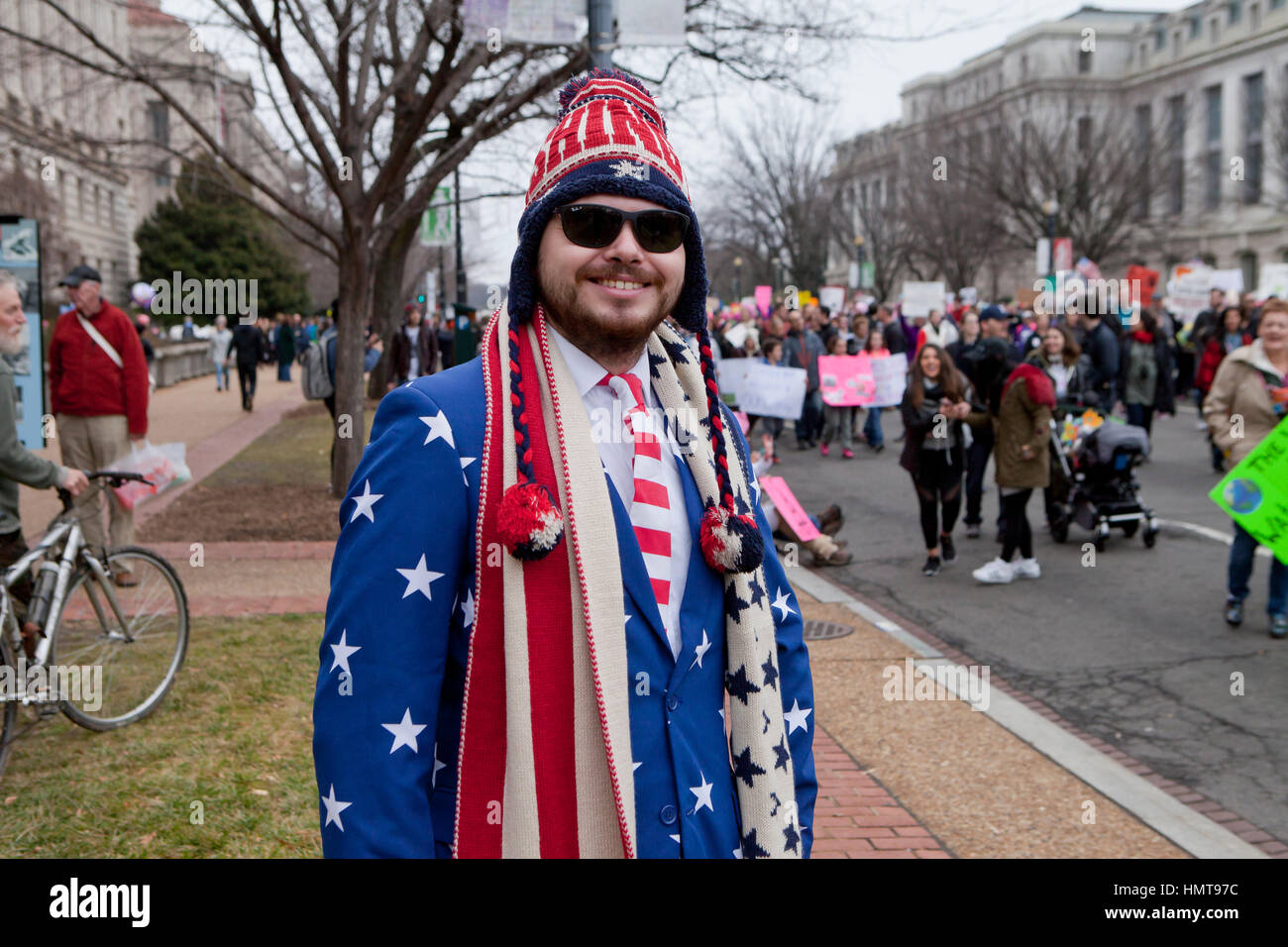 Sport homme rouge, blanc et blue stars and stripes outfit - USA Banque D'Images
