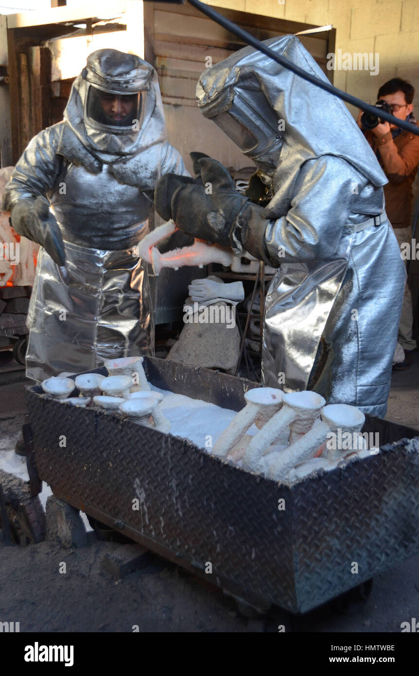 Burbank, Californie, USA. 13 Jan, 2015. 13 janvier 2015 - Burbank, Californie - . Le moulage de l'écran de l'Acteur Guild Awards, Statuette - ''Acteur'' qui s'est tenue à l'American Fine Arts fonderie à Burbank, Ca. Crédit photo : Birdie Thompson/AdMedia Crédit : Birdie Thompson/AdMedia/ZUMA/Alamy Fil Live News Banque D'Images