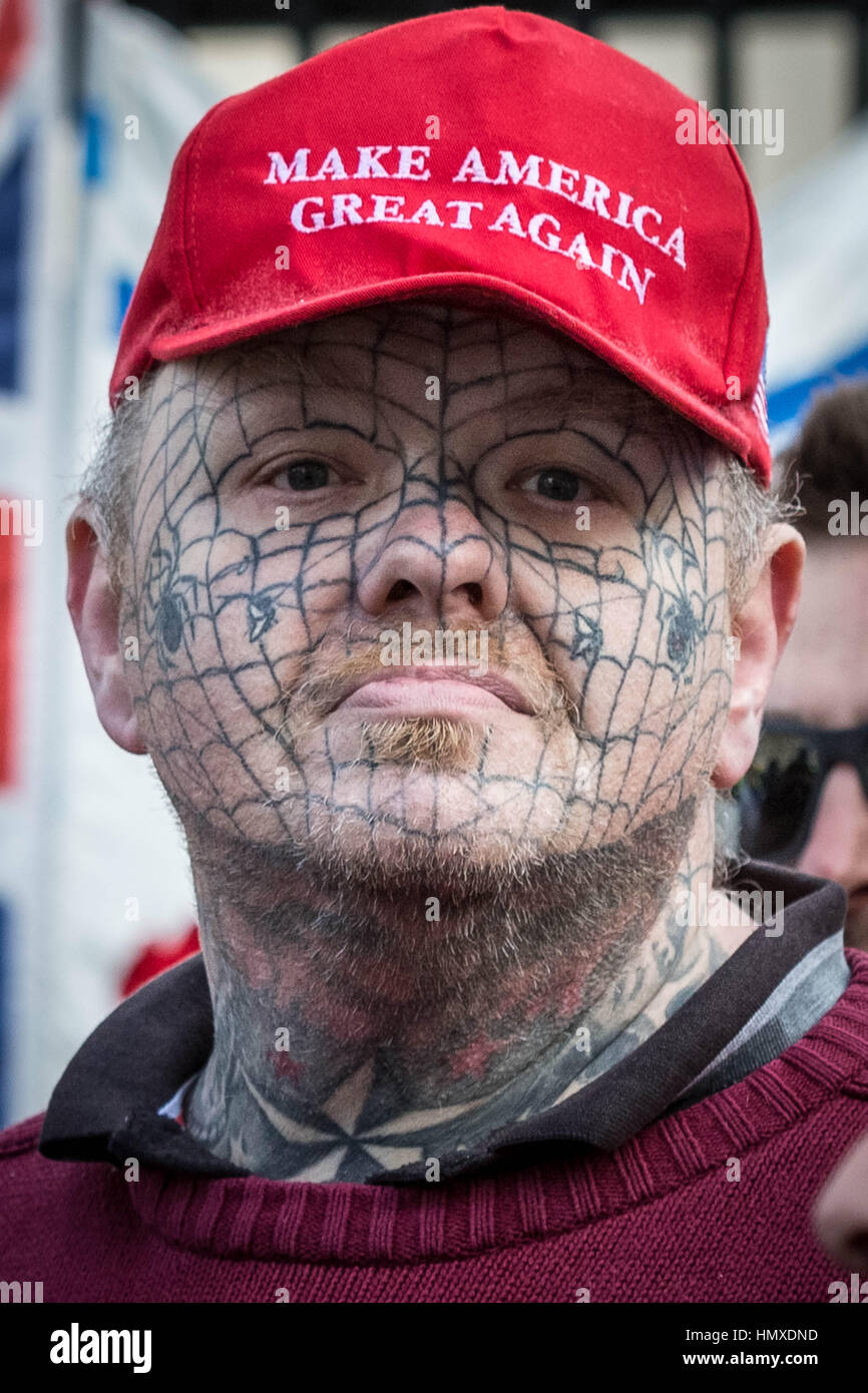 Londres, Royaume-Uni. 6 Février, 2017. Un supporteur Trump rejoint la pro-Israéliens partisans l'accueil Premier Ministre d'Israël Benjamin visite de Netanyahou à Downing Street © Guy Josse/Alamy Live News Banque D'Images Londres, Royaume-Uni. 6 Février, 2017. Un supporteur Trump rejoint la pro-Israéliens partisans l'accueil Premier Ministre d'Israël Benjamin visite de Netanyahou à Downing Street © Guy Josse/Alamy Live News Banque D'Images