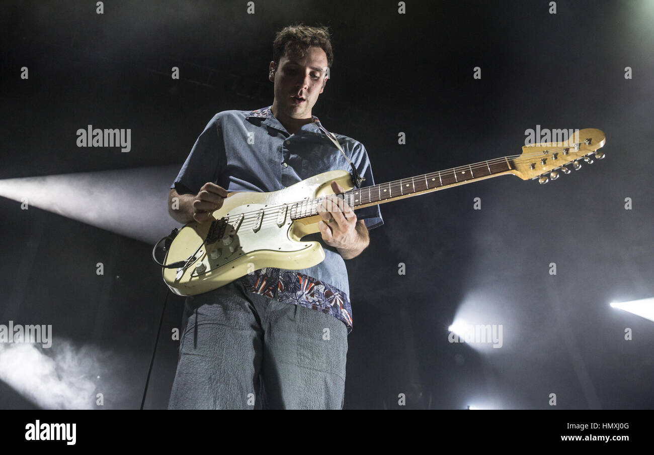 Southampton, Hampshire, Royaume-Uni. 6 Février, 2017. Two Door Cinema Club à l'O2 Southampton Guildhall Crédit : Charlie Raven/Alamy Live News Banque D'Images