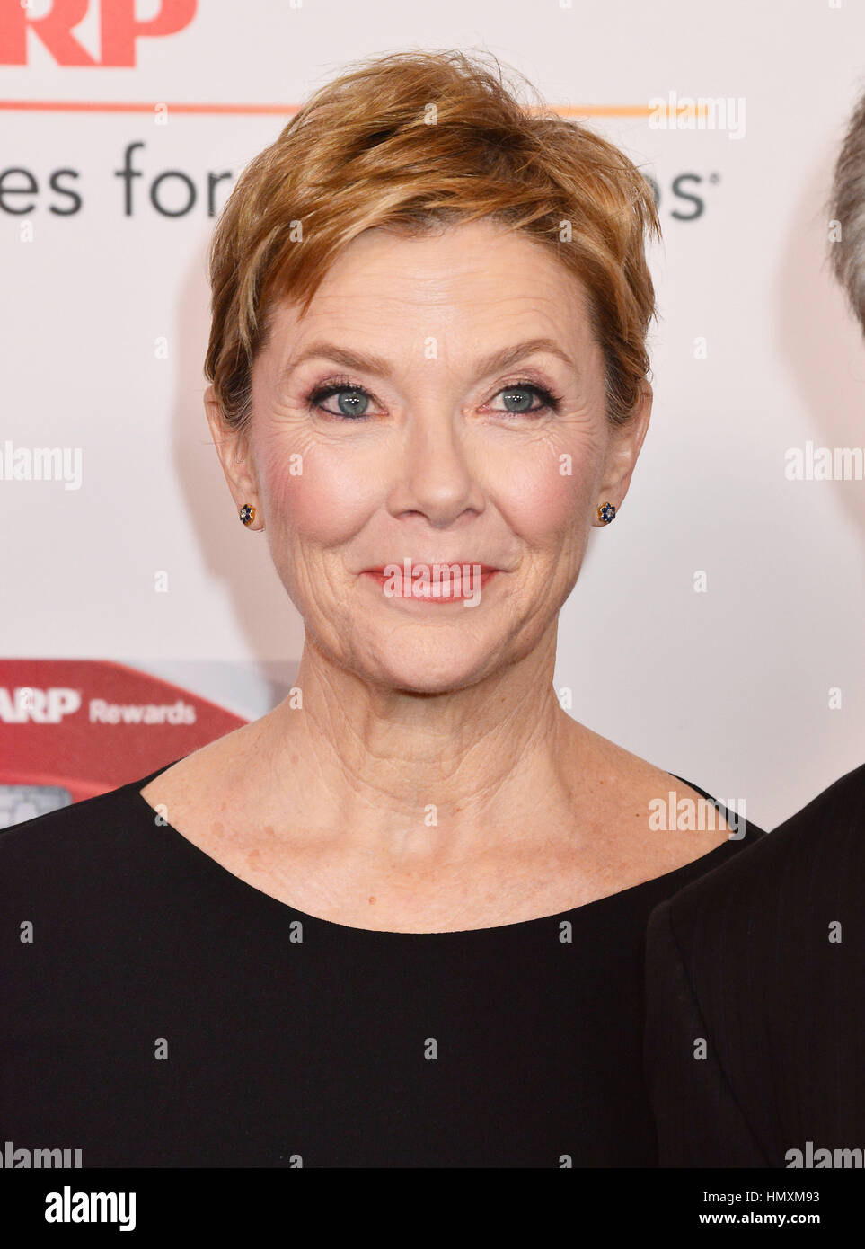 Los Angeles, USA. 08Th Feb 2017. Une Annette Bening arrivant à la 16e Conférence annuelle de l'AARP Magazine's films pour adultes Awards au Beverly Wilshire Four Seasons Hotel le 6 février 2017 à Beverly Hills, Banque D'Images