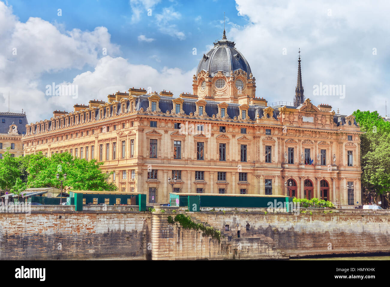 Tribunal De Commerce De Paris Banque d'image et photos Alamy