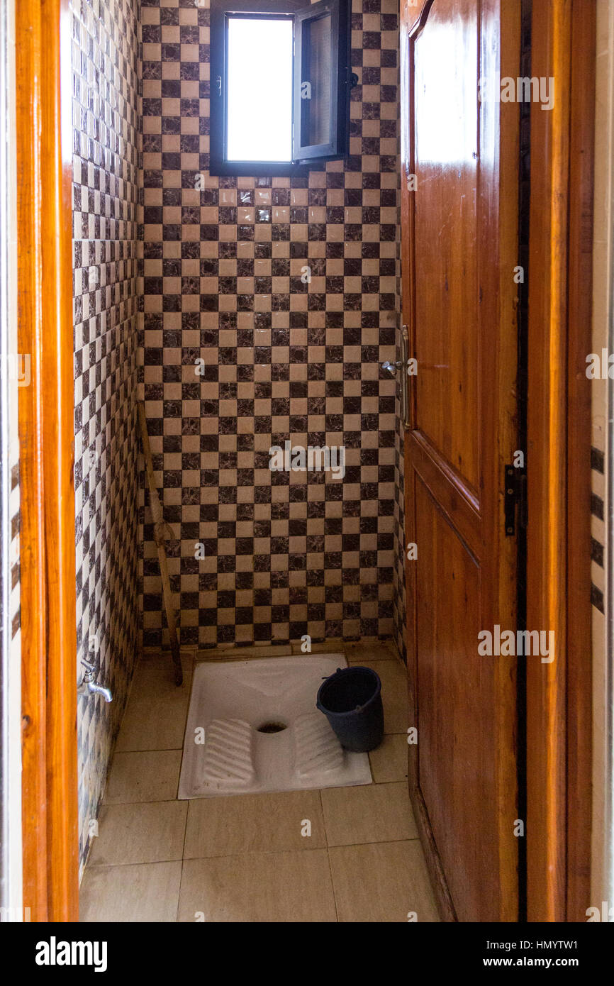 Turkish toilet Banque de photographies et d'images à haute résolution -  Alamy