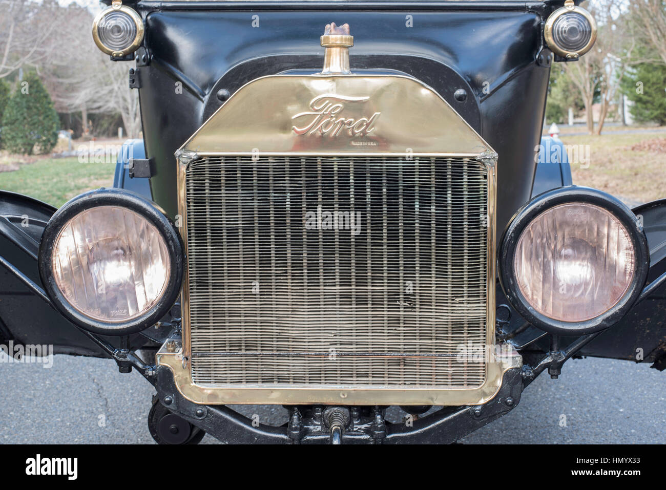 Vue avant de la calandre et des phares de Ford 1915 modèle T en Caroline du Nord Banque D'Images
