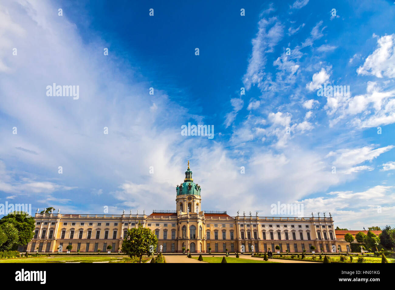 Le château de Charlottenburg et le jardin à Berlin, Allemagne. Le palais a été achevé en 1713, est de style architectural Baroque et rococo. Le plus grand palais je Banque D'Images