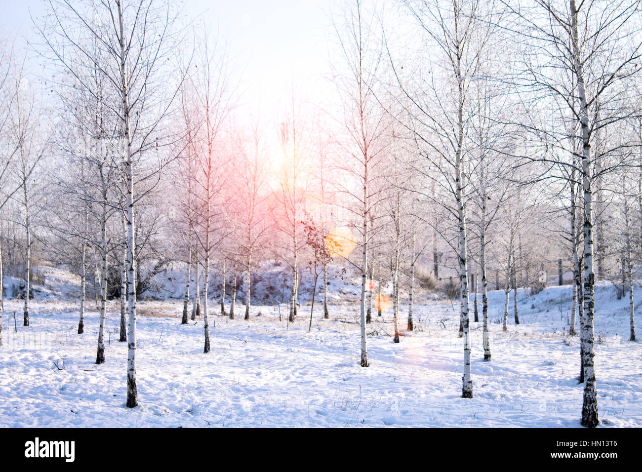 Hiver neige coucher de soleil dans la ville, l'arrière-plan Banque D'Images