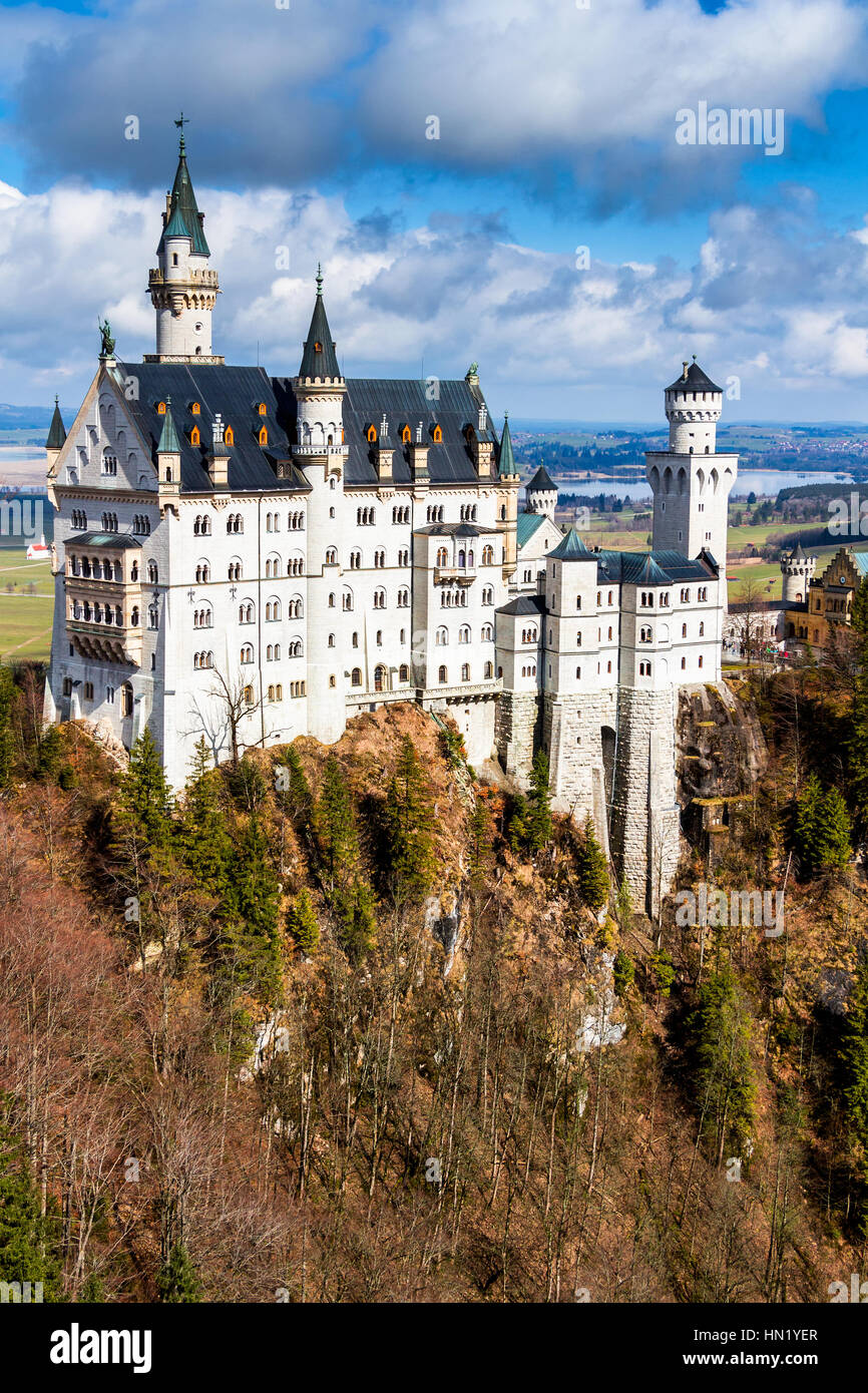 Le célèbre château de Neuschwanstein en Allemagne situé à Fussen, Bavière, Allemagne Banque D'Images