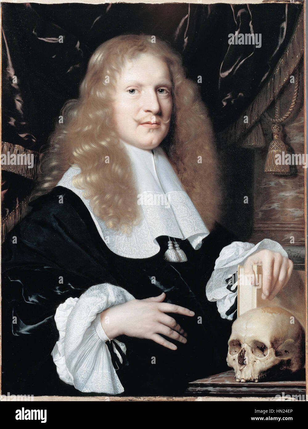 Le Portrait d'un homme de Pieter Nason est un exemple magistral du portrait hollandais du XVIIe siècle. L’utilisation de la lumière et de l’ombre par Nason, combinée à la pose digne du sujet, illustre l’habileté de l’artiste à rendre le caractère et le statut de ses sujets. Banque D'Images