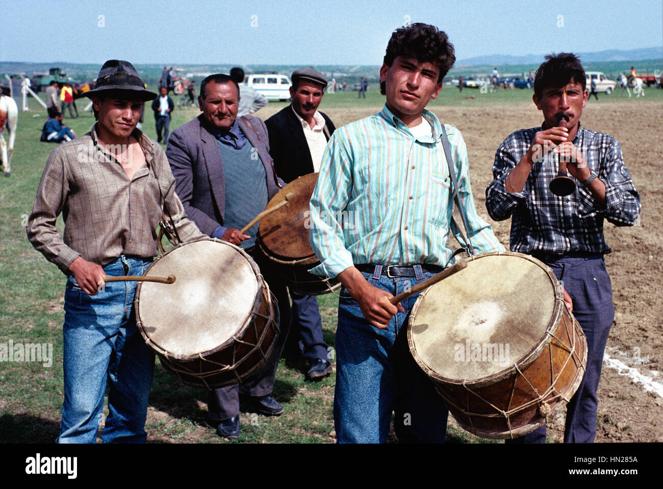 Musiciens turcs et tambours au un jeu de Jereed Turquie Banque D'Images