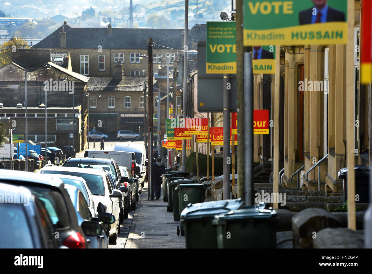 Des affiches électorales sur une rue Keighley, West Yorkshire UK Banque D'Images