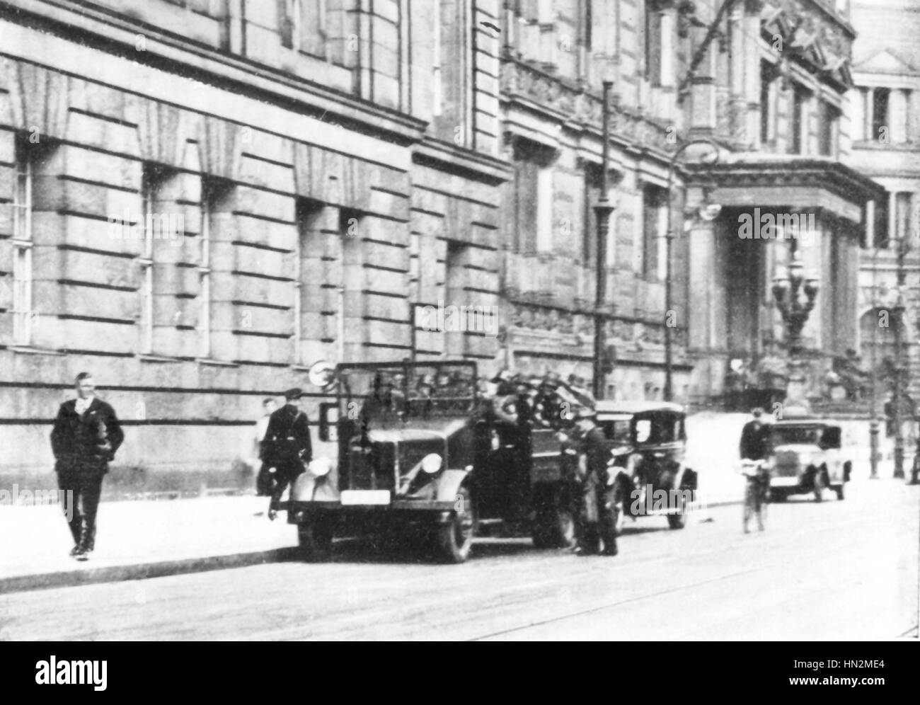 Nuit des longs couteaux. Un commando de la Gestapo dans le Prinz-Albrecht-Strasse, Berlin le 30 juin 1934, Allemagne Banque D'Images