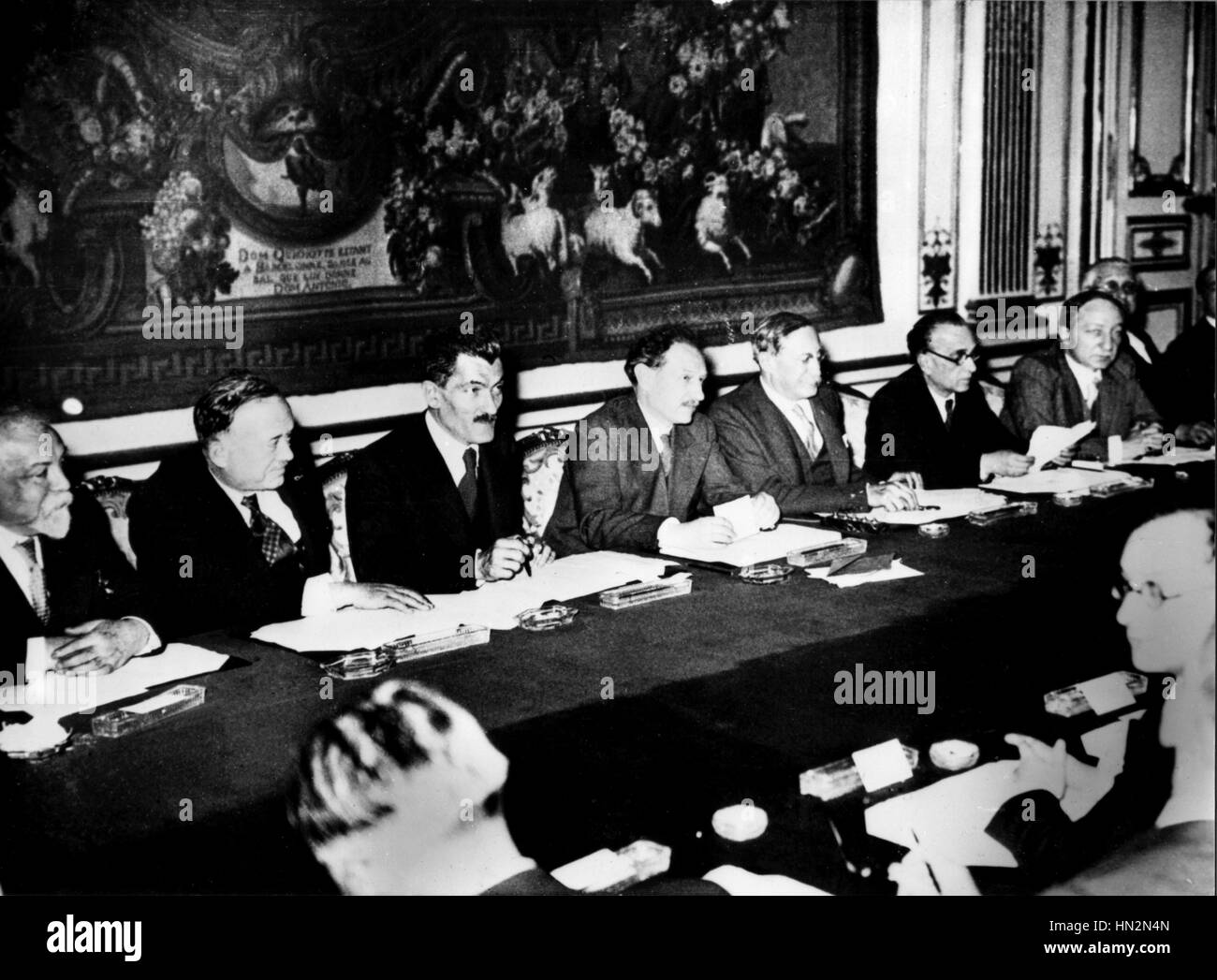 Premier Conseil des ministres du Front populaire en France. De g. à dr. : Bedonce Shinasse, Auriol, Chautemps,, Léon Blum, Paul Faure, Yvon Delbos. 7 août 1936 Banque D'Images