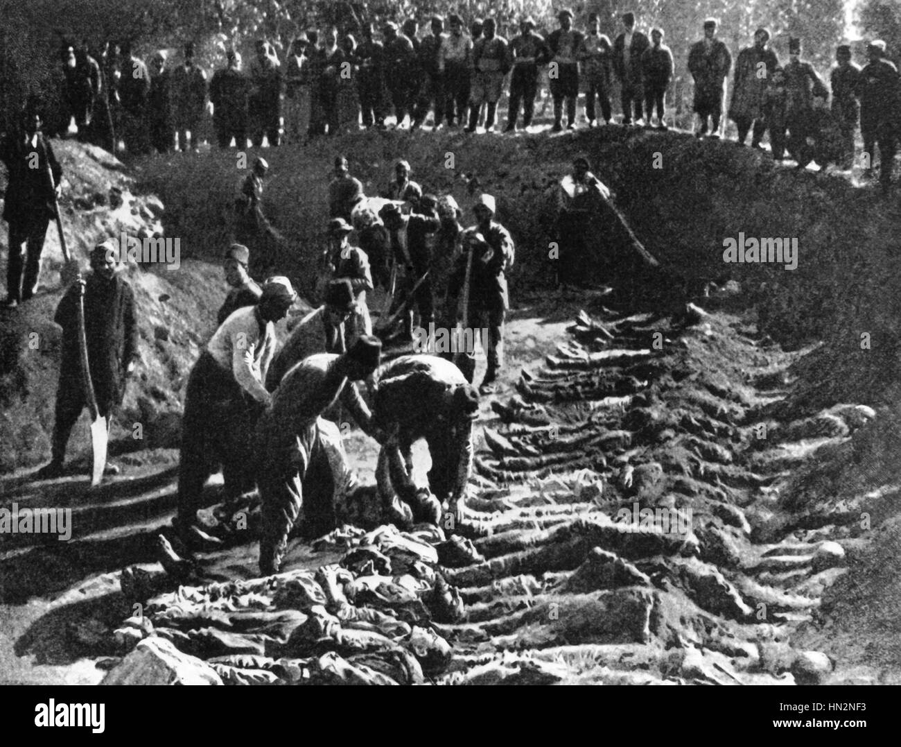 L'enfouissement des cadavres d'Arménie Turquie - Arménie, 1909 Banque D'Images