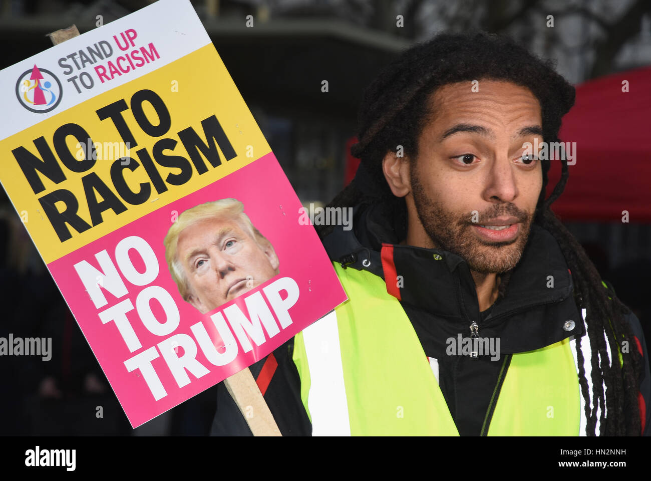 Anti-Trump,manifestant US Embassy, Grosvenor Square, London.UK Banque D'Images