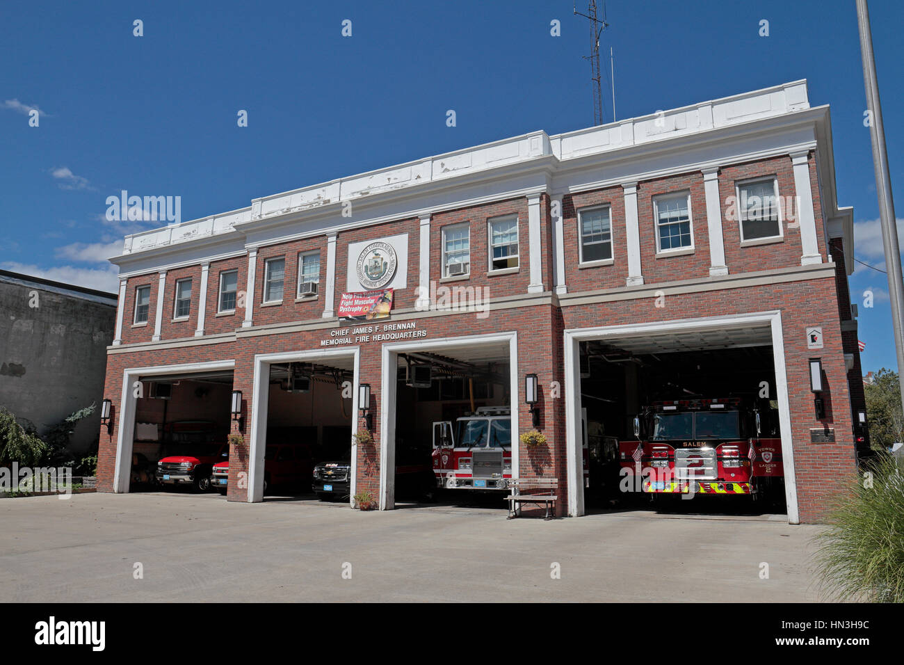 Le Service d'incendie de Salem Chef James F Brennan memorial fire siège à Salem, Massachusetts, United States. Banque D'Images