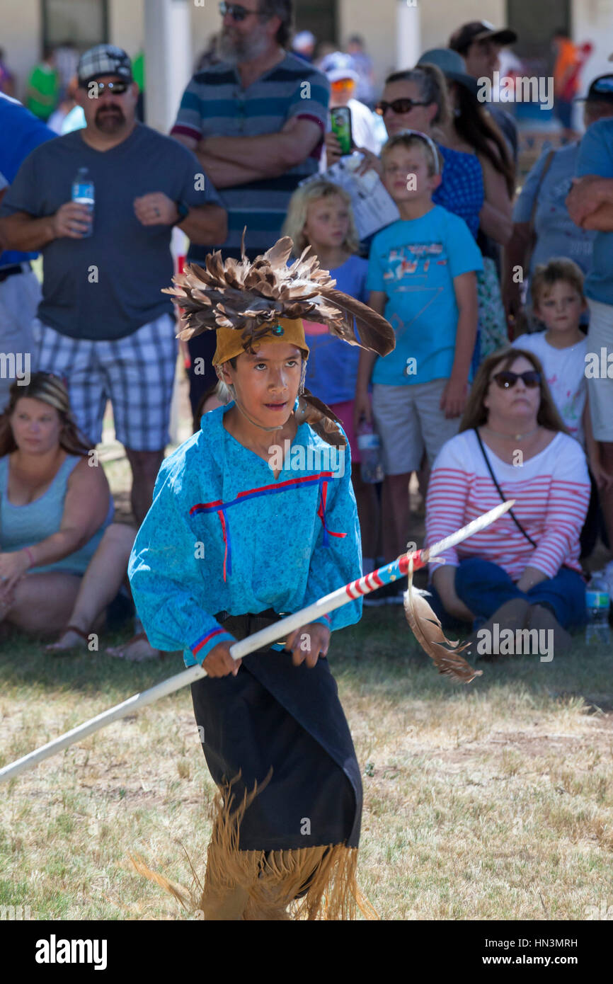 Fort Stanton, Nouveau Mexique - Un apache Mescalero dancer à 'Fort Stanton Live !, un programme annuel de l'histoire vivante. L'Armée construit le Fort Stanton je Banque D'Images