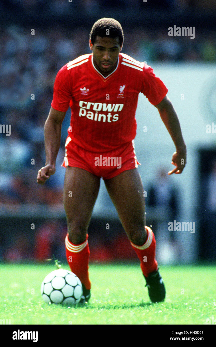 Exclusive Memorabilia John Barnes Front Signed 1989-91 Liverpool Maillot Domicile