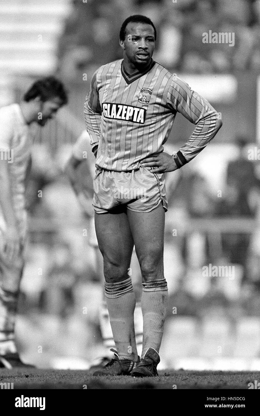 CYRILLE REGIS COVENTRY CITY FC 01 février 1985 Banque D'Images