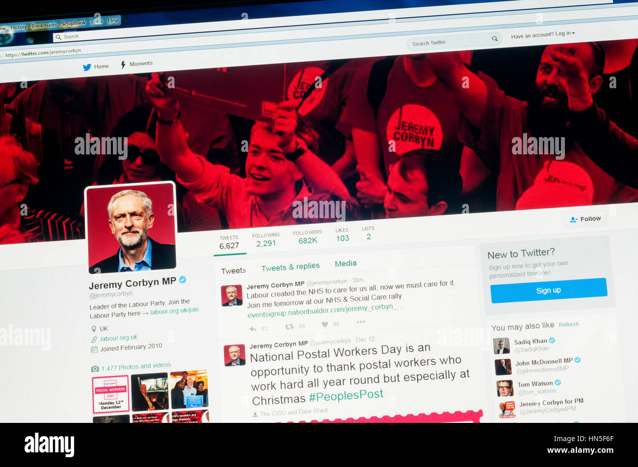 Le compte twitter de Jeremy Corbyn, le chef du parti travailliste et chef de l'opposition. Banque D'Images