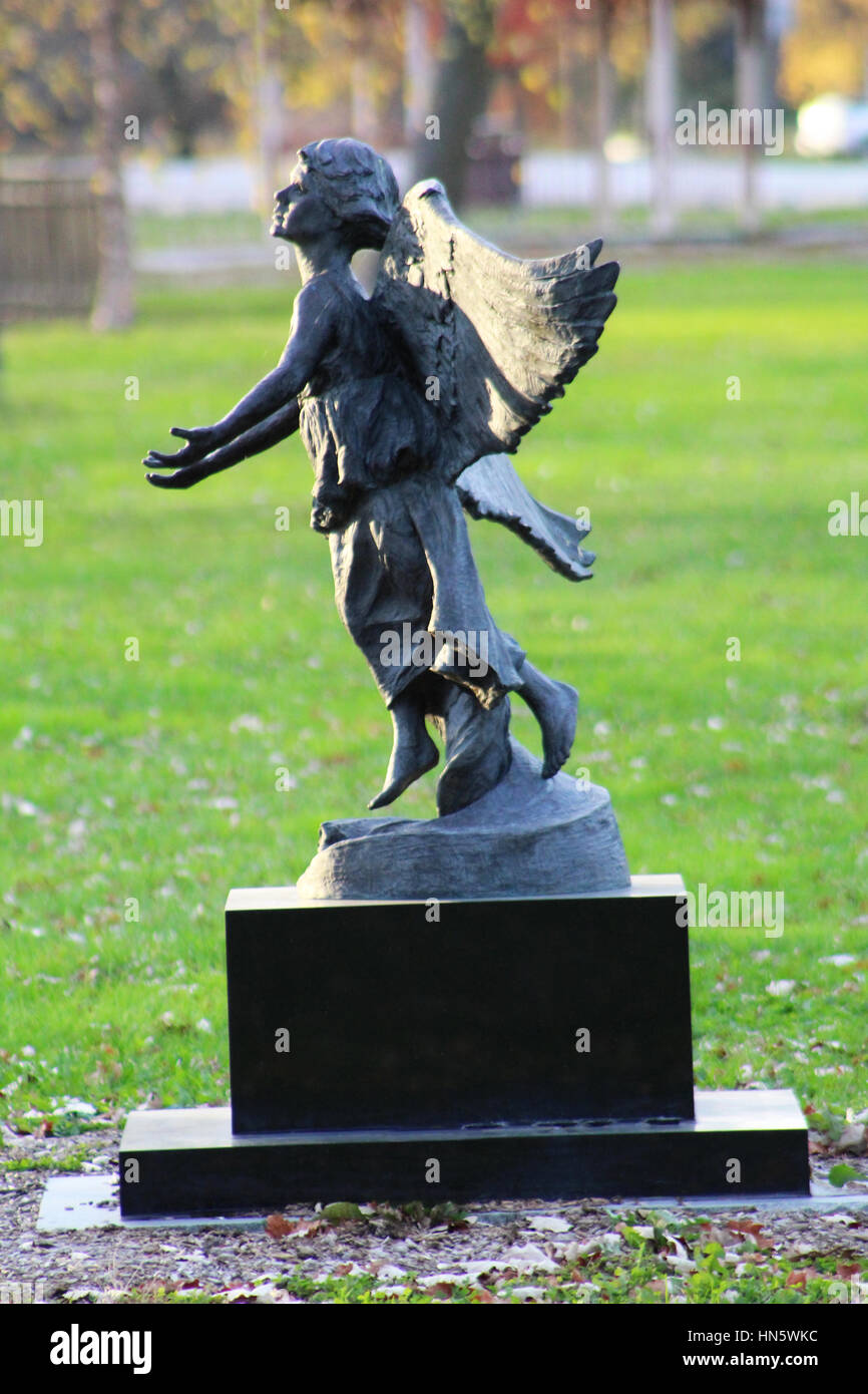 Statue Angel à Iowa City Park, Iowa City, Iowa Banque D'Images